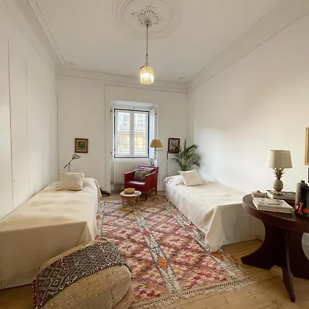 Grace River ליסבון